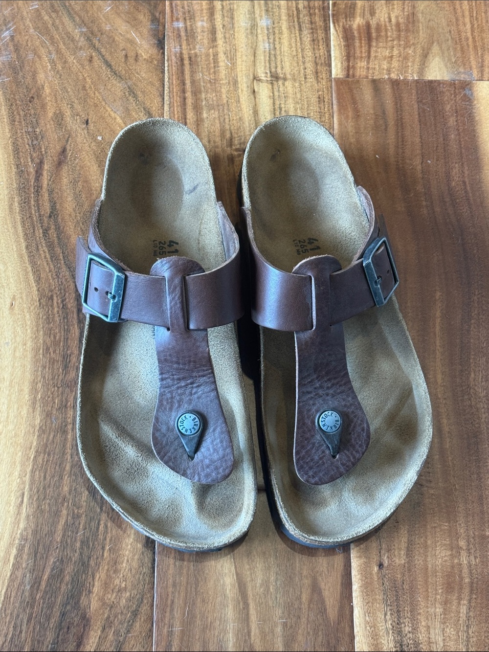 Birkenstock Gizeh Oiled Leather Sandals in Habana women’s 10, men’s 8